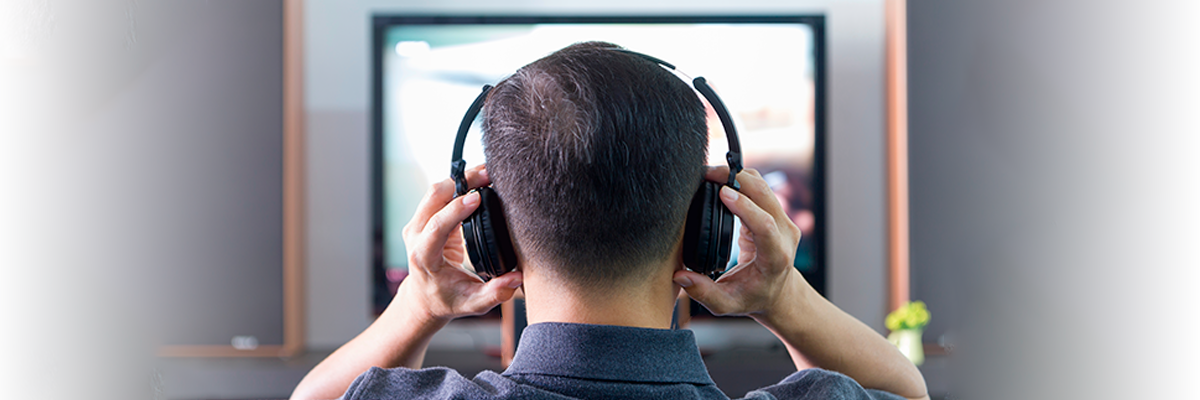 ¿Cómo conecto unos auriculares Bluetooth a mi televisor TCL?